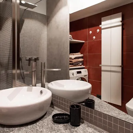 In Centro, 5 Posti Letto: Ca' Cybeles * Turin