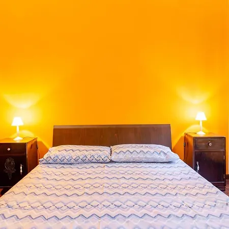 In Centro, 5 Posti Letto: Ca' Cybeles