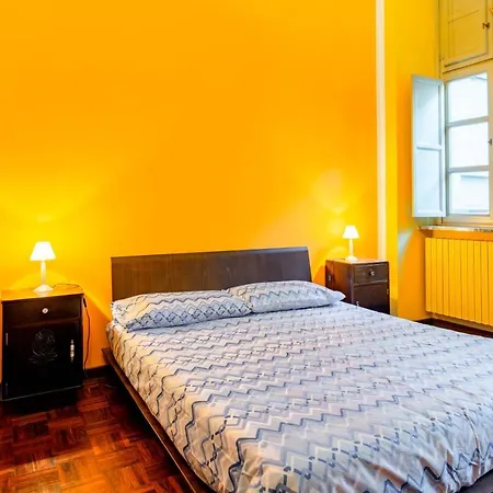In Centro, 5 Posti Letto: Ca' Cybeles Apartment Turin