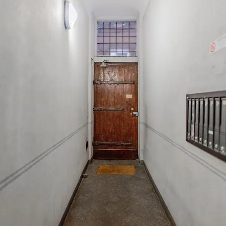In Centro, 5 Posti Letto: Ca' Cybeles Apartment *