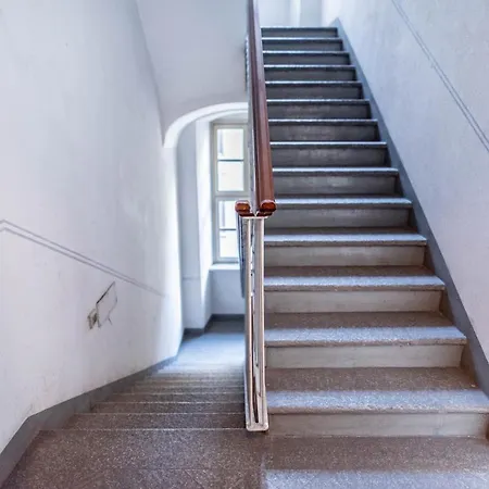 In Centro, 5 Posti Letto: Ca' Cybeles Apartment